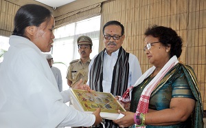 The Governor of Arunachal Pradesh  Shri JP Rajkhowa  and  the First Lady of the state Smti. Rita Rajkhowa with the members of Prajapita  Brahma Kumaris  Ishwariya Vishwa Vidyalaya  on the occasion of Raksha  Bandhan at Raj Bhavan on 18th August�2016.